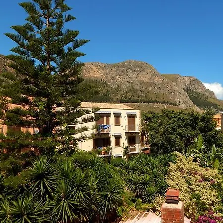Holiday home Casa Elia *